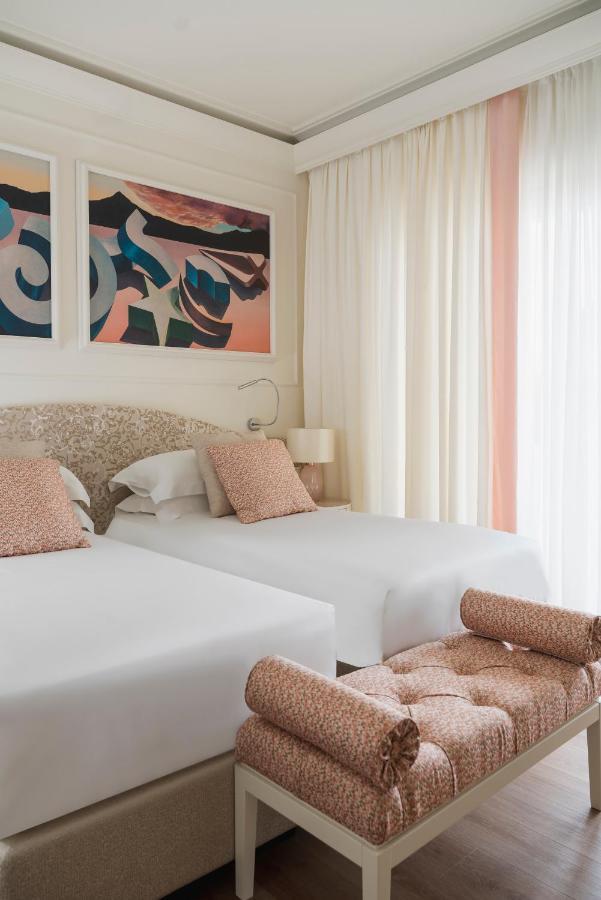Suite with Sea View,1523851597:JPEG