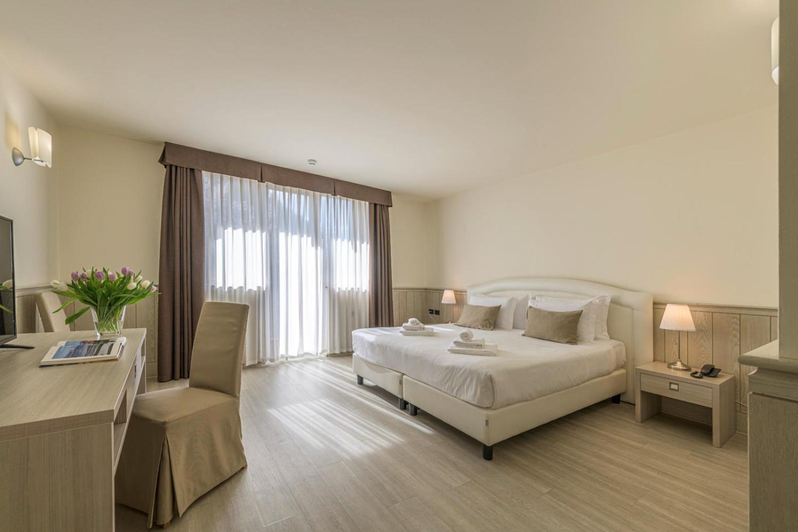 Double or Twin Room,1566936308:JPEG
