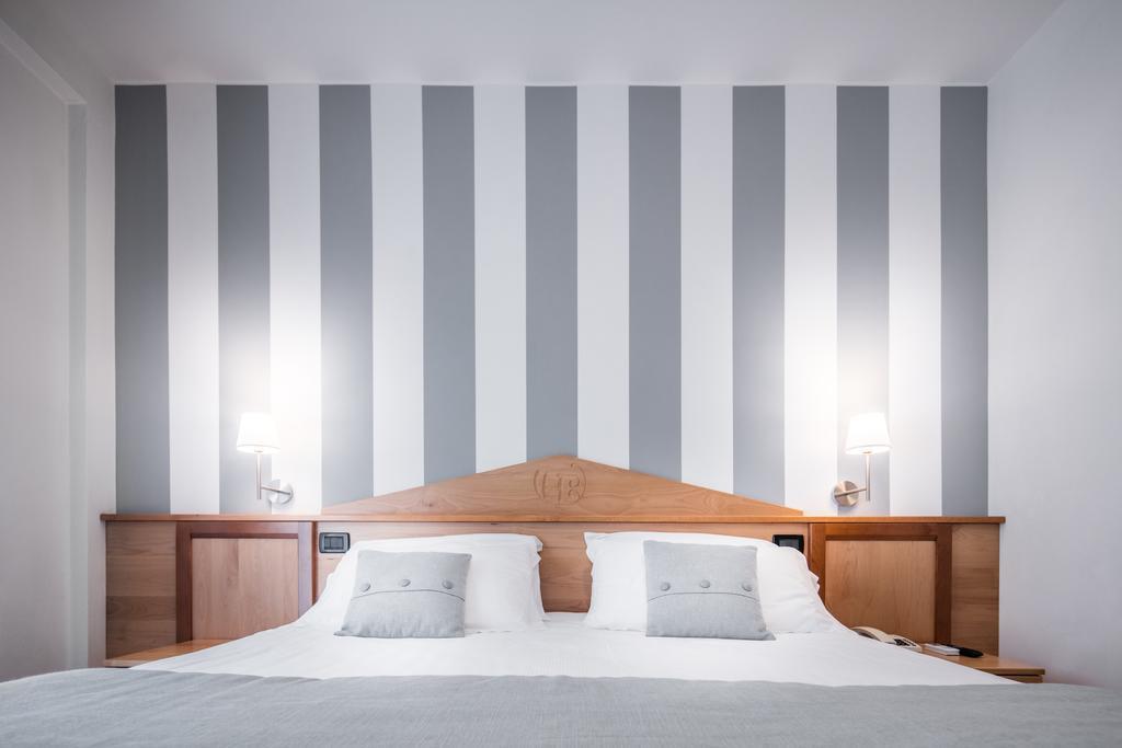 Double Room,415233657:JPEG