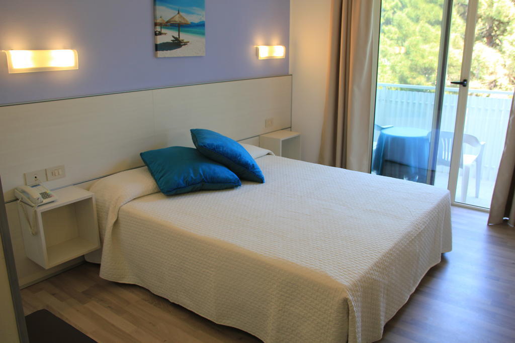 Due Camere Comunicanti con Balcone (3 Adulti)